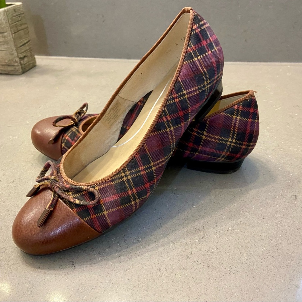 Ara Brown Leather Flats with Classic Design
